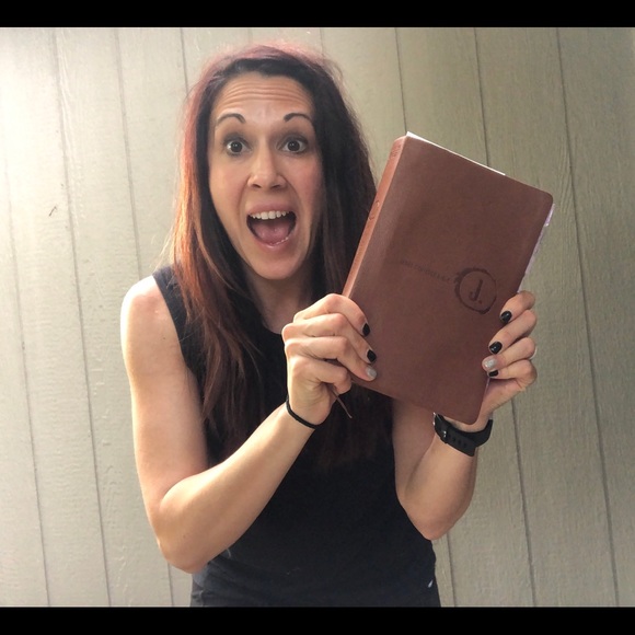 Meet your Posher, Norissa - Picture 2 of 5